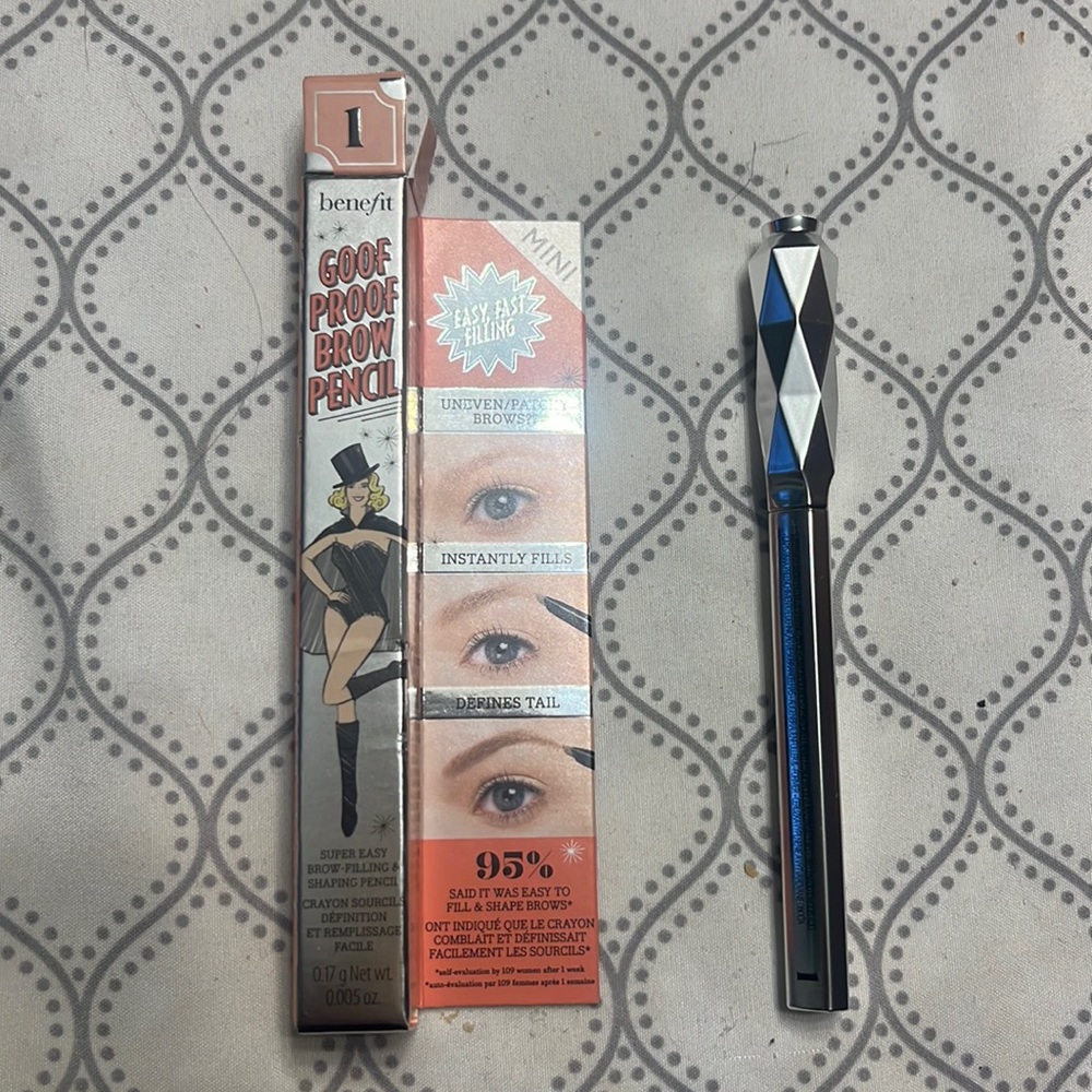Benefit Goofproof New Mini Brow Pencil #1